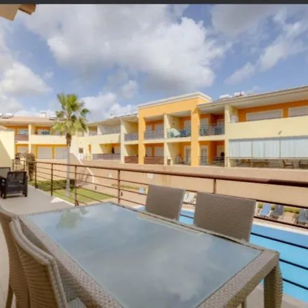 #282 Vale De Parra Village By Holidays Apartment
